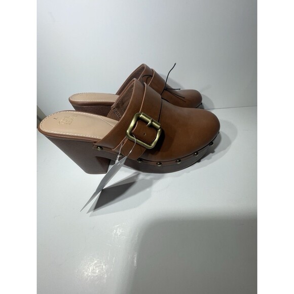 Time And True Mule Clog 7/8 Brown With Bold Buckle Studded - Picture 3 of 5